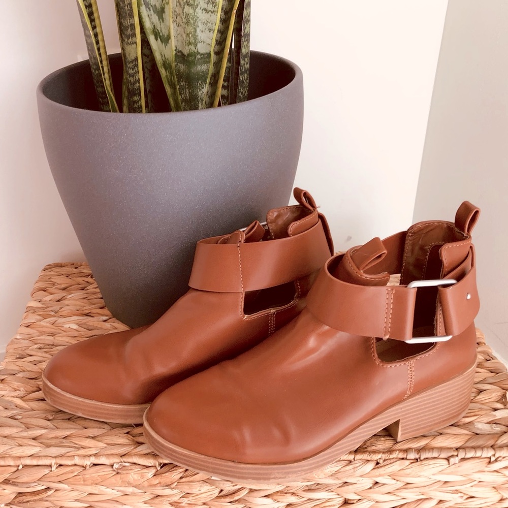 Pull and Bear booties perfect for fall!